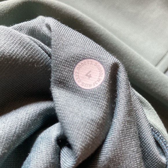 Lululemon Athletica Tidewater Teal Cropped Define Jacket - Picture 7 of 8